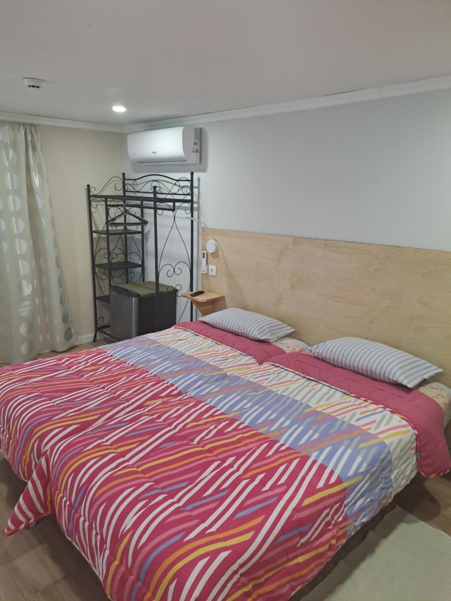 Quarto Twin